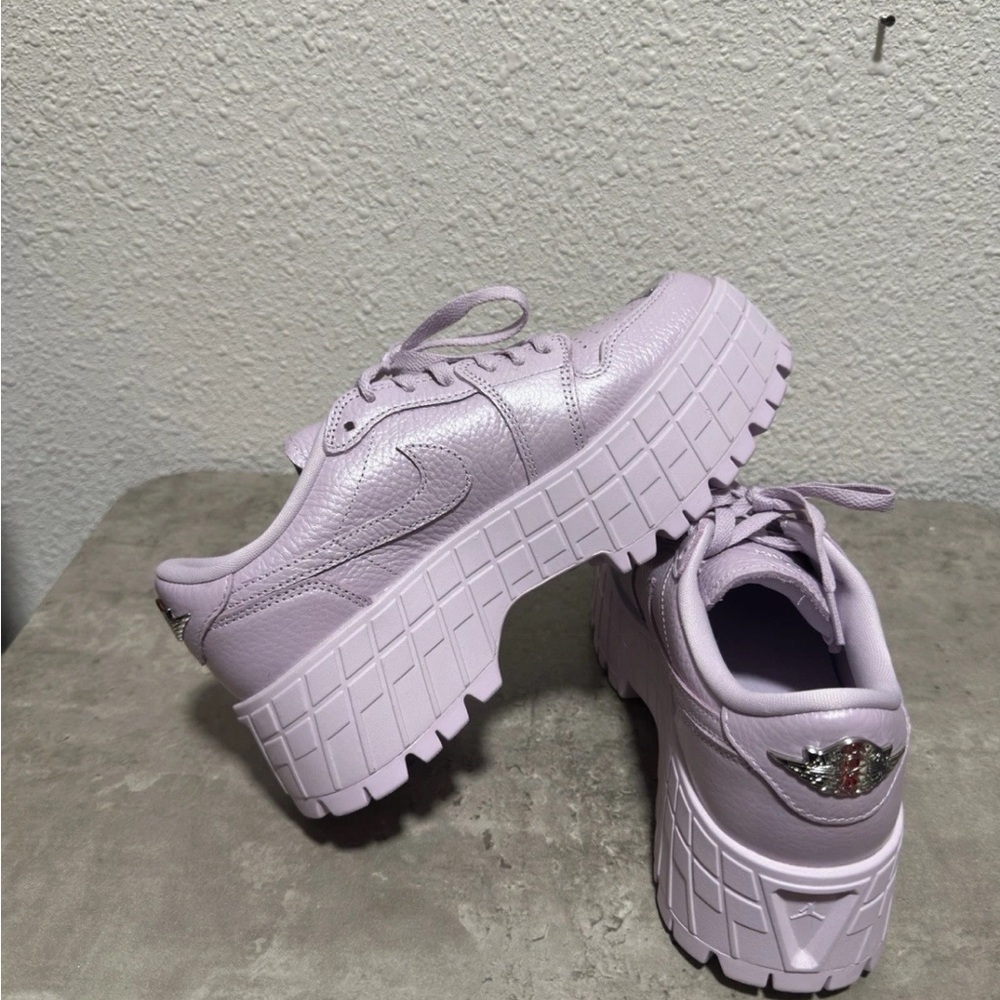 Size 9.5 Womens Nike Air Jordan 1 Low Brooklyn Low Doll HF3184-500 Shoes (NEW) - Picture 3 of 8